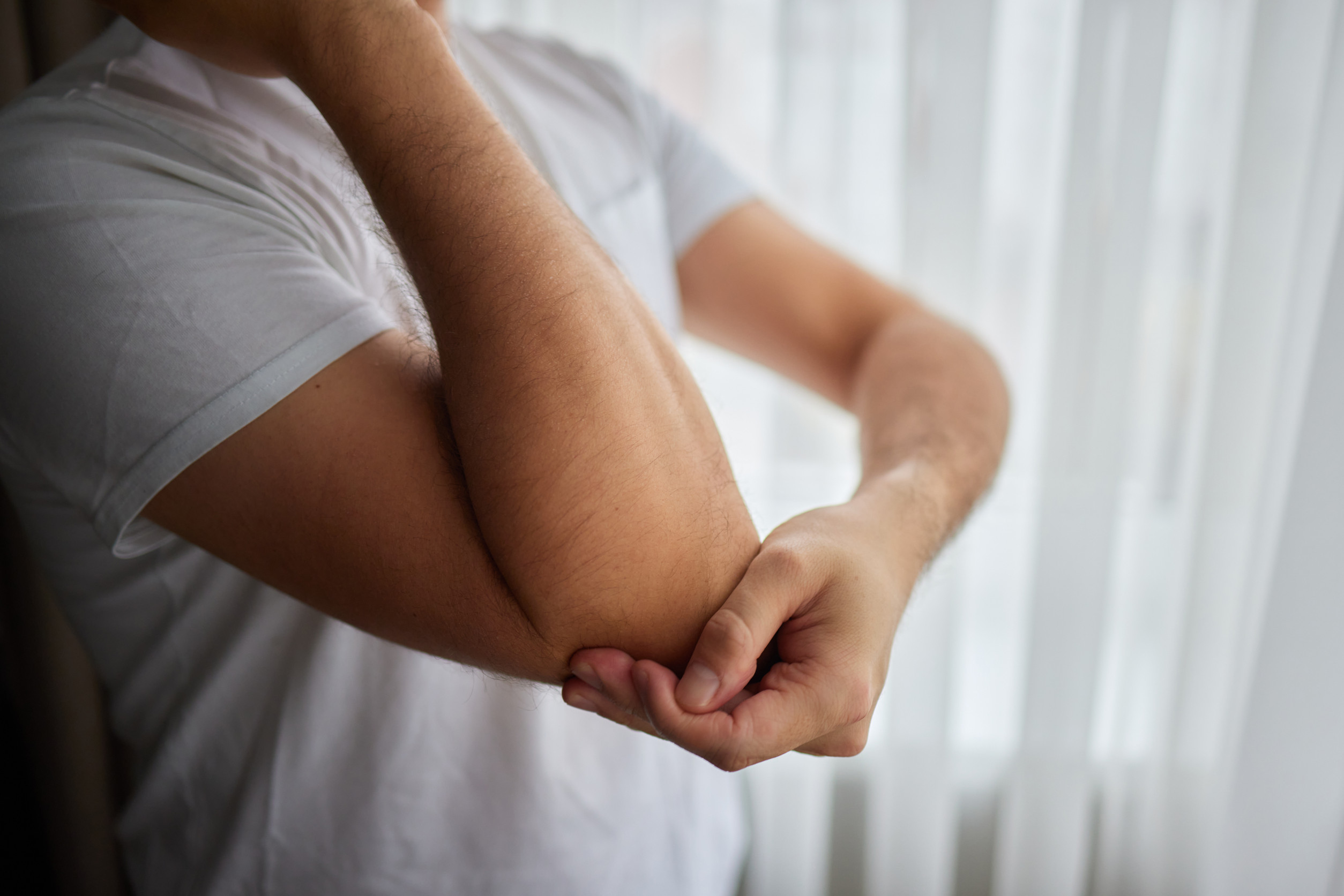 Боль в локте или локтевом суставе